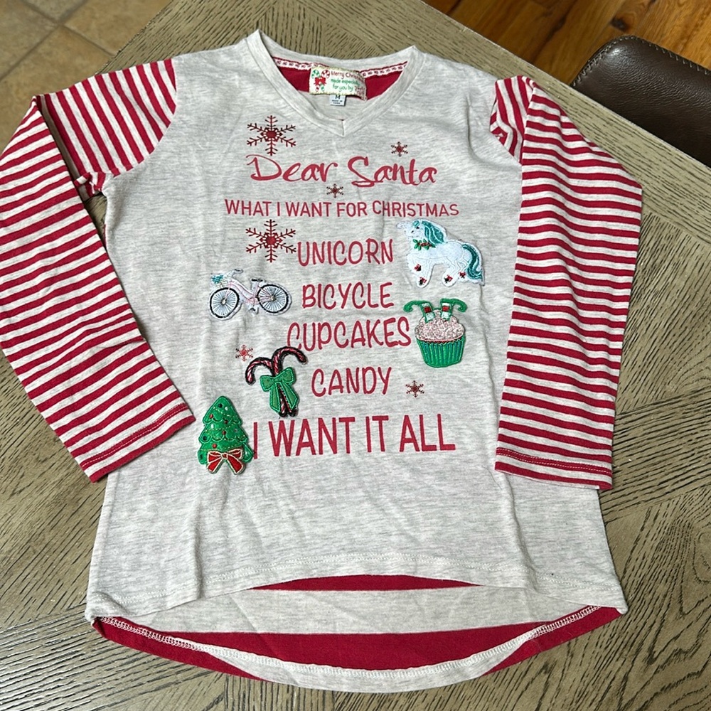 Poof Girl size M top